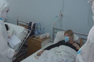 ОТПОРНОСТА НА КОРОНАТА ОПАДНАЛА МЕЃУ НАСЕЛЕНИЕТО! Се шири опасен сој, сè повеќе заболени, појавени се нови 3 симптоми!