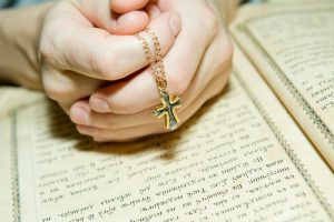 НАЈКРАТКАТА И НАЈМОЌНАТА МОЛИТВА: Се верува дека нечистите сили бегаат штом ќе ја изговорите